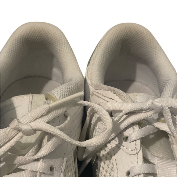 Nike Sneakers - Picture 4 of 5